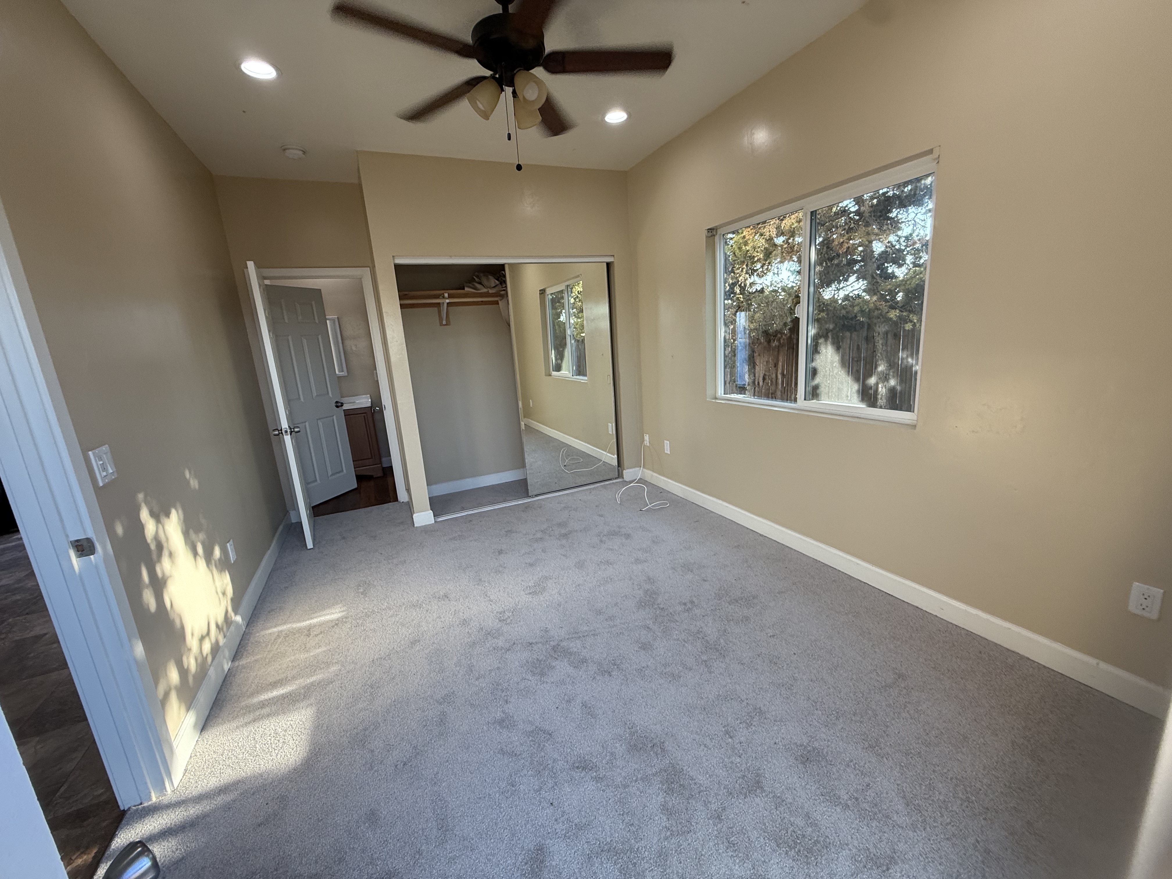 Single Room - Spring (Jan-July 2027)