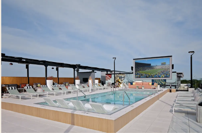 Rooftop Pool