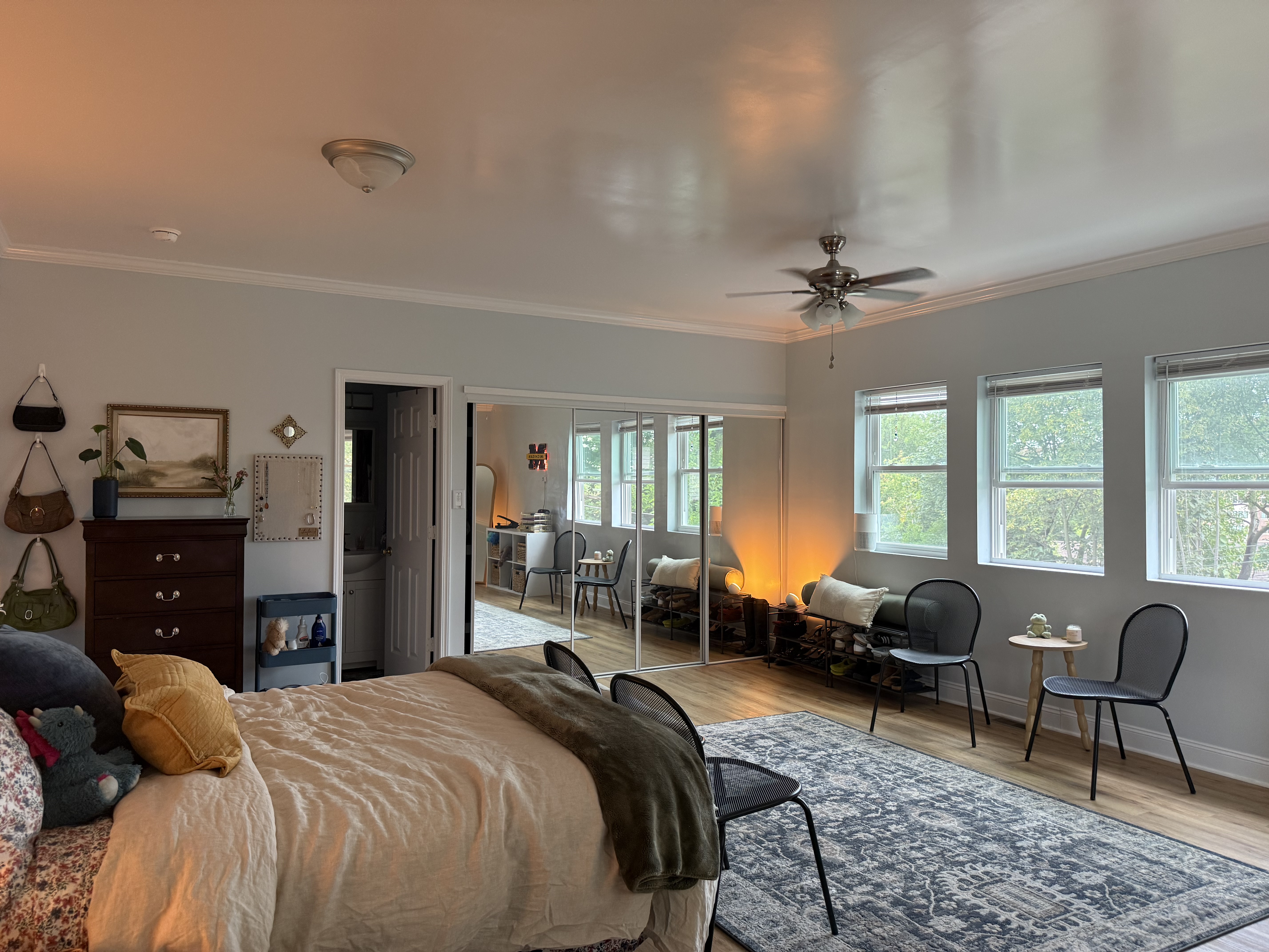 Room in 7 bed/7 bath in house on Packard St