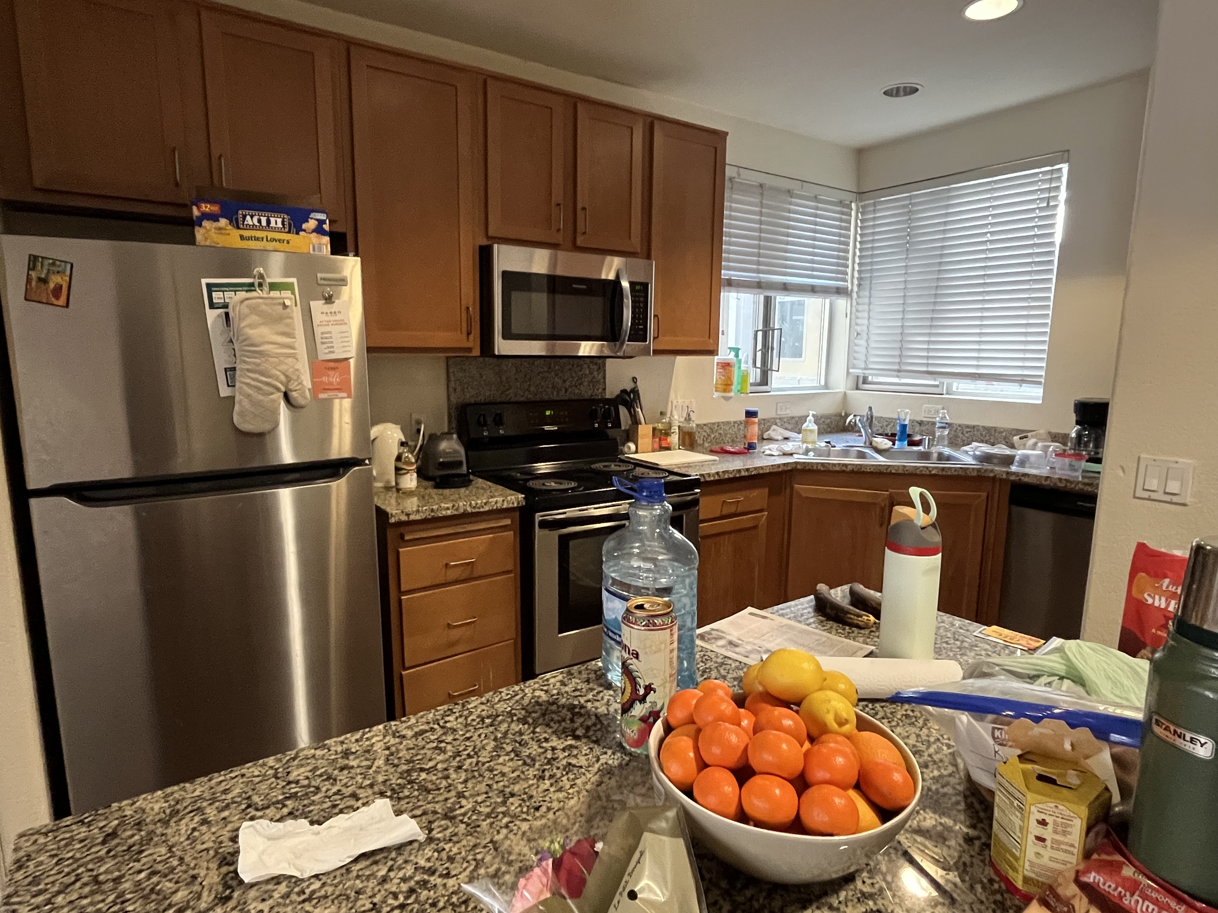 Kitchen (Closer)