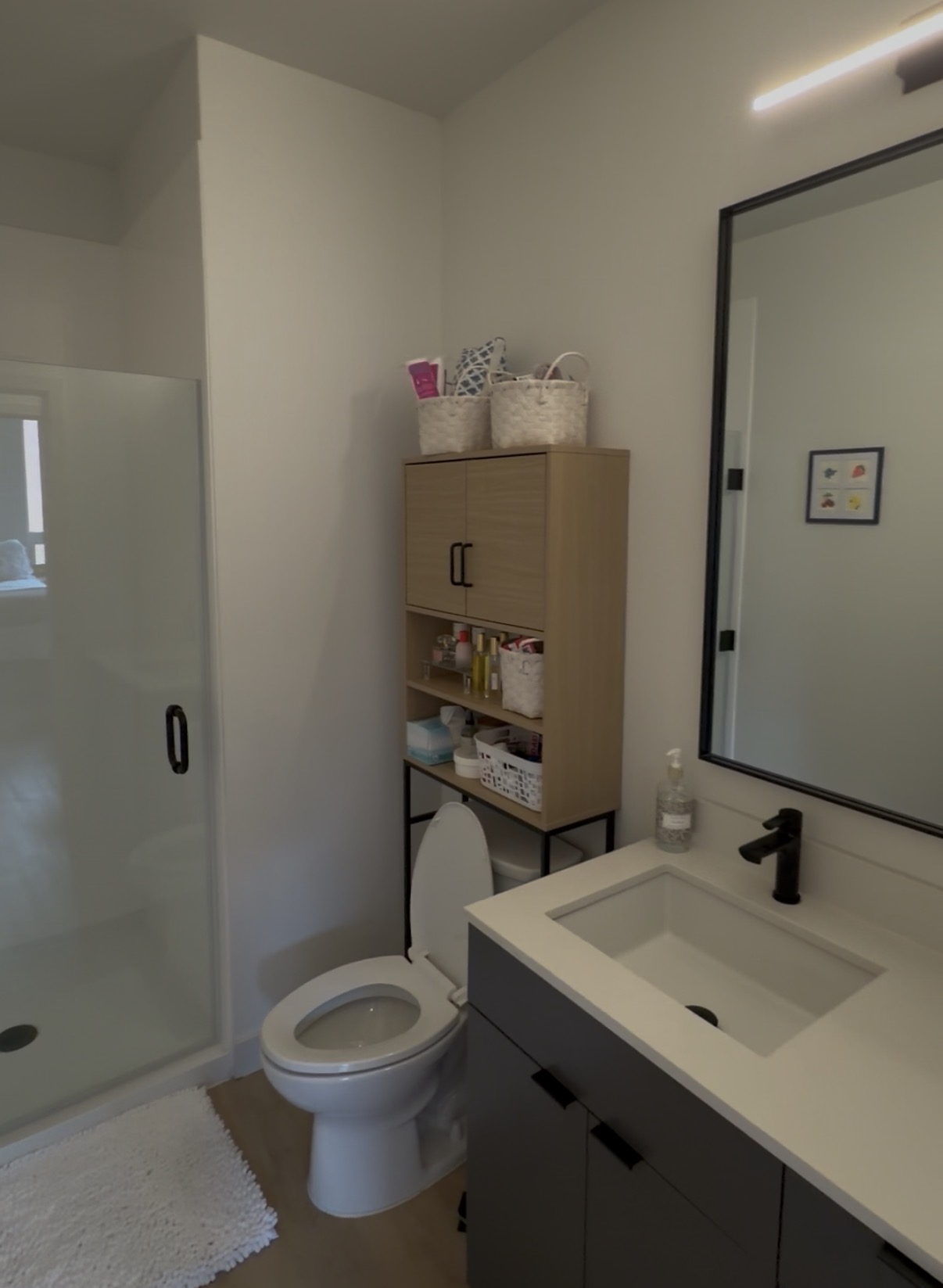 ROOM C BATHROOM